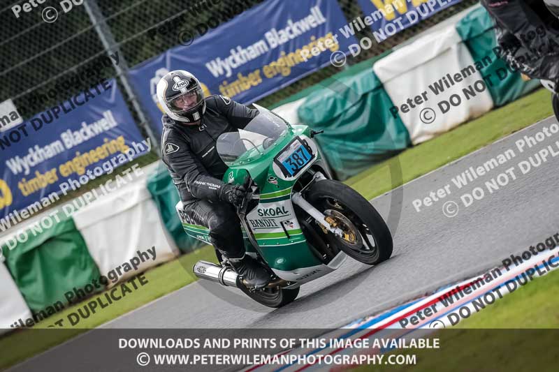 Vintage motorcycle club;eventdigitalimages;mallory park;mallory park trackday photographs;no limits trackdays;peter wileman photography;trackday digital images;trackday photos;vmcc festival 1000 bikes photographs